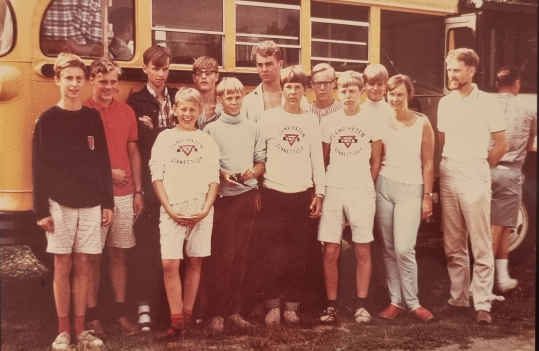 Göran ingick i gruppen som åkte till Camp Hazen 1966. Från vänster: Carl-Henrik Jonsberg, Christer Svensson, Thomas Westin, Håkan Wallberg, Karl-Gunnar Aröd, Göran Skoglund, Fredrik Bolling, Tommy Yström, Christer Lindroth, Gunnar Arén, Anders Paulsson, Mona och Lennart Runfors.